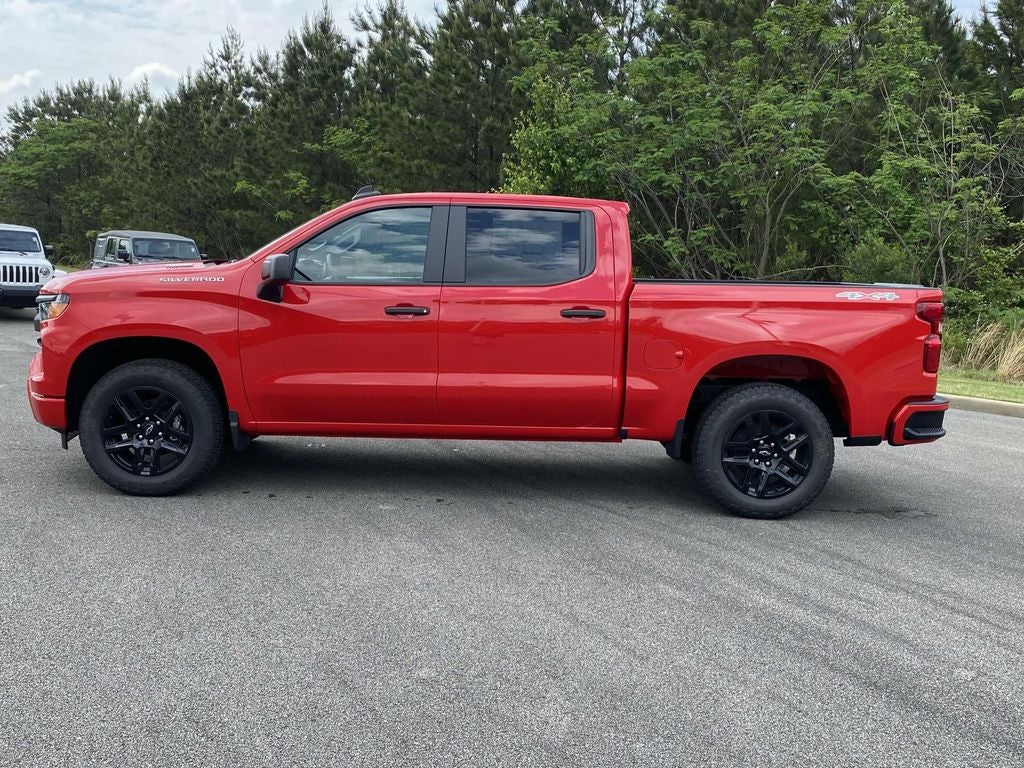 2025 Chevrolet Silverado 1500 Custom