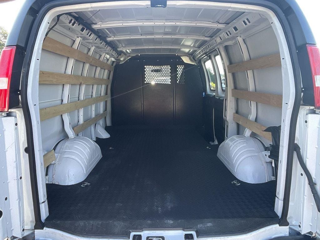 2023 Chevrolet Express Cargo 2500 WT