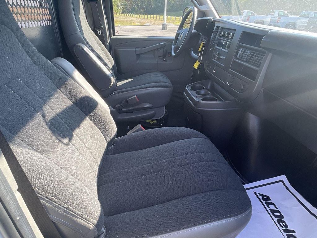 2023 Chevrolet Express Cargo 2500 WT