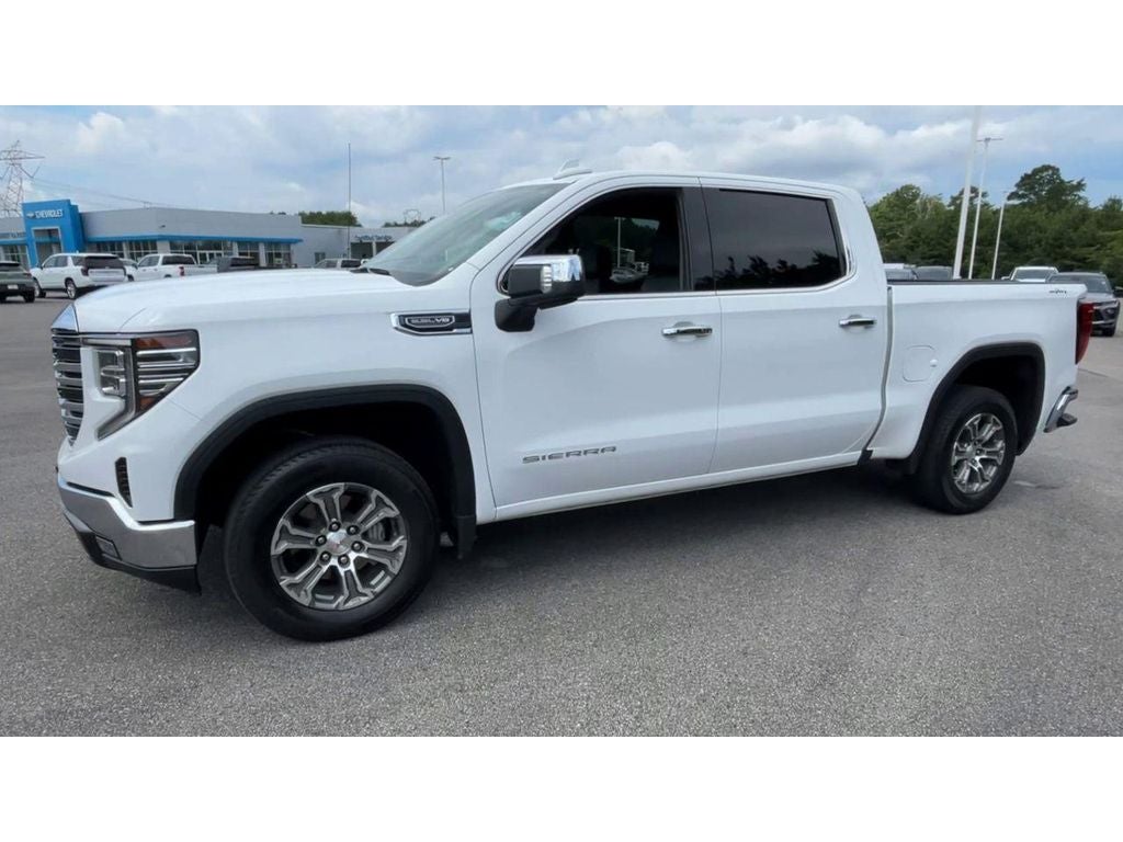 2025 GMC Sierra 1500 SLT