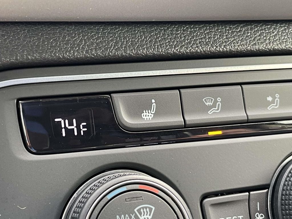 2021 Volkswagen Atlas 3.6L V6 SE w/Technology