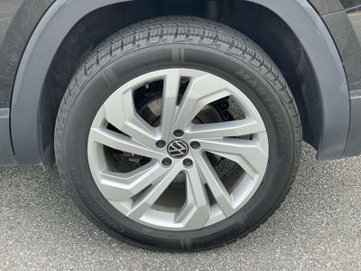 2021 Volkswagen Atlas 3.6L V6 SE w/Technology