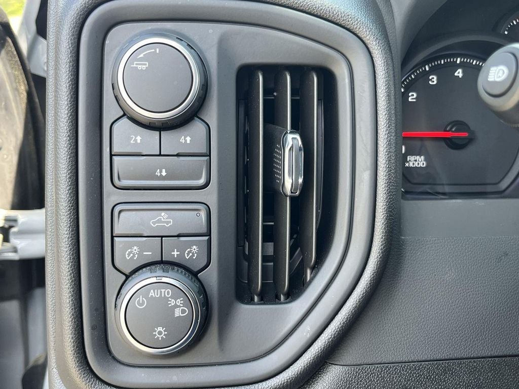 2025 Chevrolet Silverado 2500 HD Custom