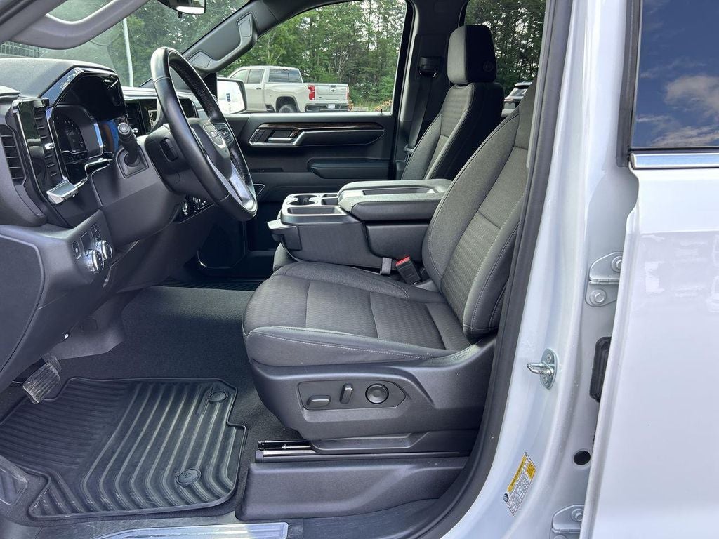 2024 GMC Sierra 1500 SLE
