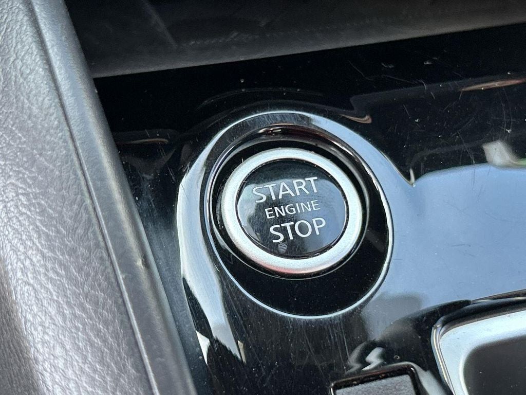 2024 Nissan Versa SR