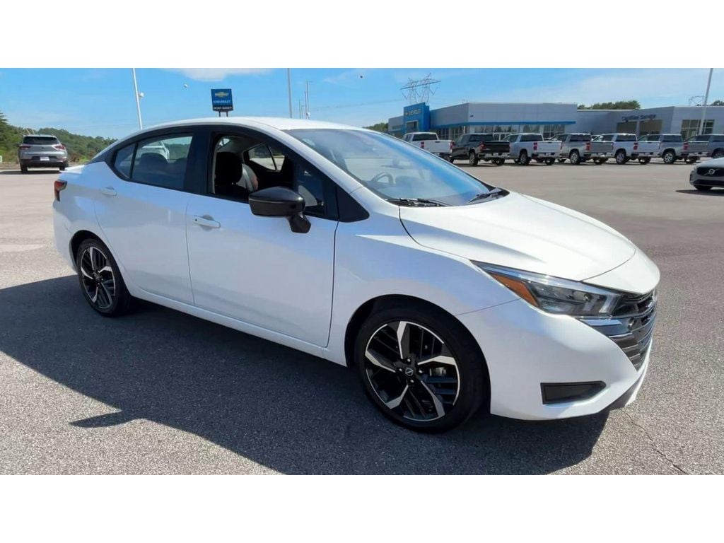 2024 Nissan Versa SR