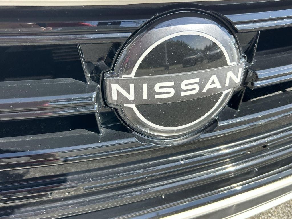 2024 Nissan Versa SR