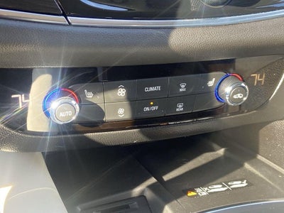 2022 Buick Enclave Essence