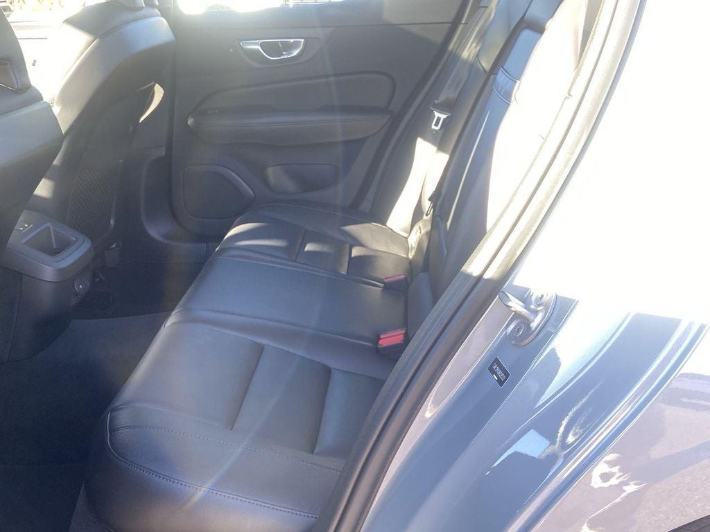 2024 Volvo S60 Core Dark Theme