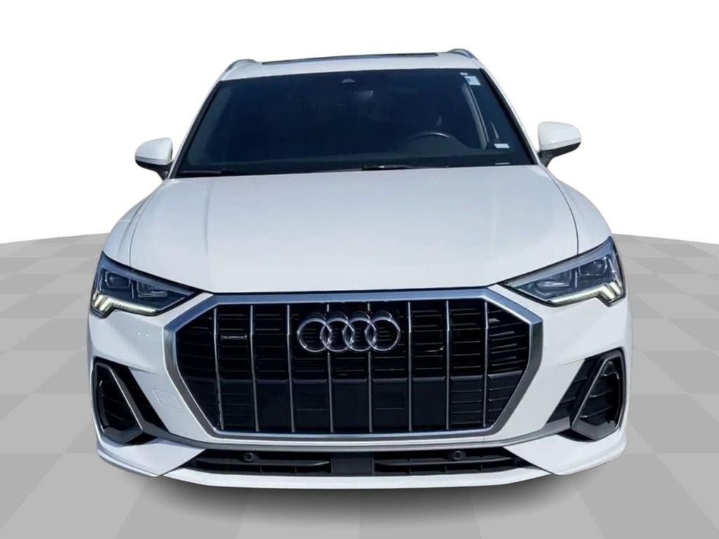 2023 Audi Q3 S line Premium