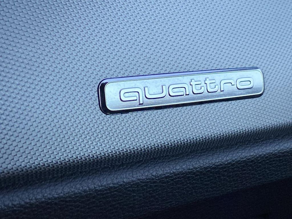 2023 Audi Q3 S line Premium