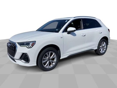 2023 Audi Q3 S line Premium